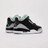 Air Jordan 3 Retro "Green Glow" CT8532-031